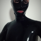 Profile picture of rubberlexy